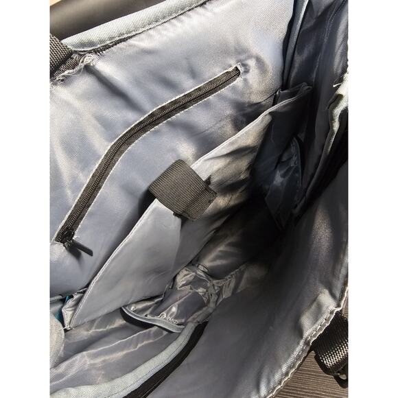 CFMOTO Backpack Rucksack Biker Bag Black 19" X 15" X 6" - Picture 6 of 7